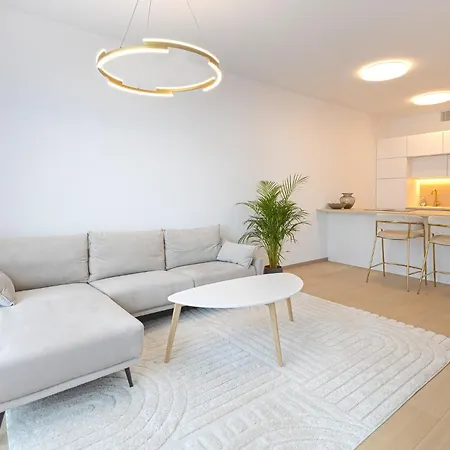 Skau Sky Park Ivory By Zaha Hadid 11 Floor 4 Tower Free Parking * Bratislava