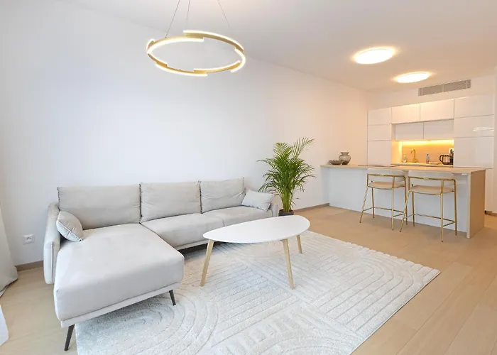 Skau Sky Park Ivory By Zaha Hadid 11 Floor 4 Tower Free Parking * 브라티슬라바