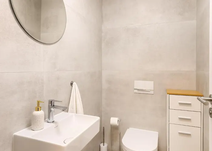 Skau Sky Park Ivory By Zaha Hadid 11 Floor 4 Tower Free Parking * 브라티슬라바