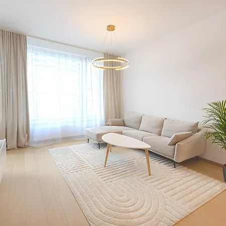 Skau Sky Park Ivory By Zaha Hadid 11 Floor 4 Tower Free Parking *