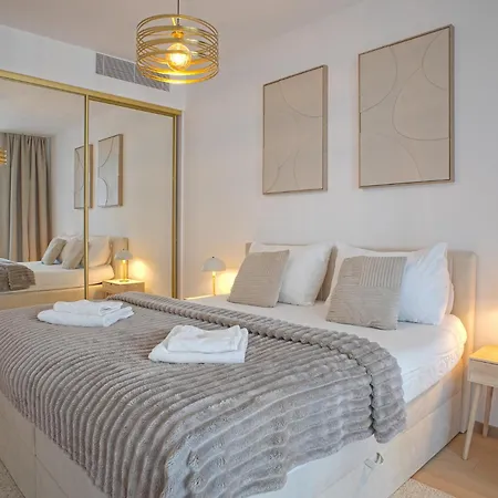 Skau Sky Park Ivory By Zaha Hadid 11 Floor 4 Tower Free Parking Apartment