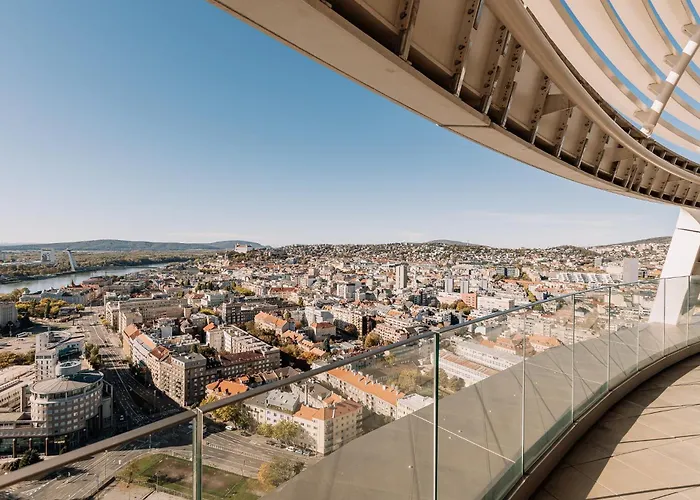 Skau Sky Park Ivory By Zaha Hadid 11 Floor 4 Tower Free Parking Apartmán