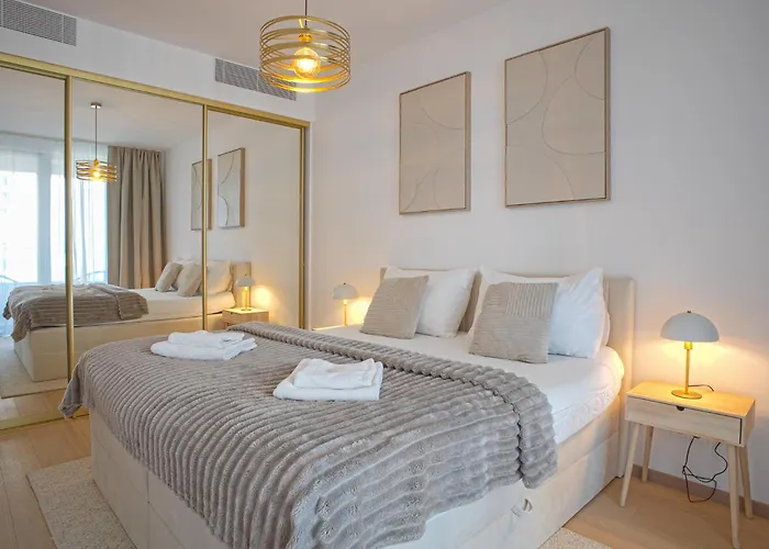 Skau Sky Park Ivory By Zaha Hadid 11 Floor 4 Tower Free Parking Apartment