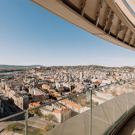 Skau Sky Park Ivory By Zaha Hadid 11 Floor 4 Tower Free Parking Апартаменти